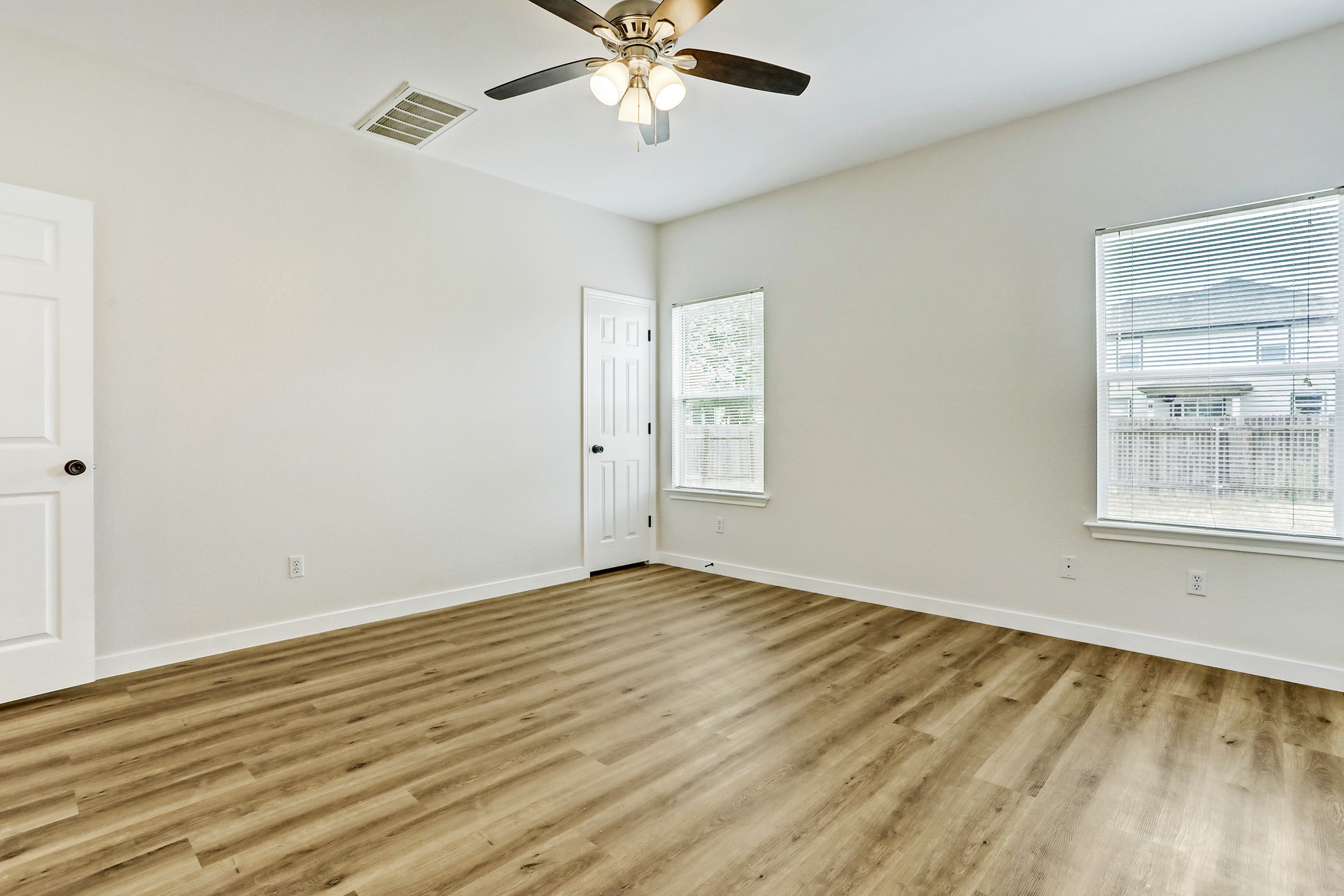 128 Almquist Street Hutto, TX 78634 - Photo 26 of 32