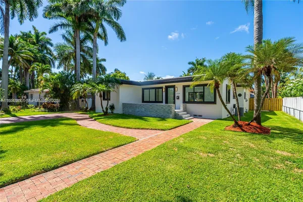 $1,050,000 | 1334 Madison Street, Hollywood, FL 33019