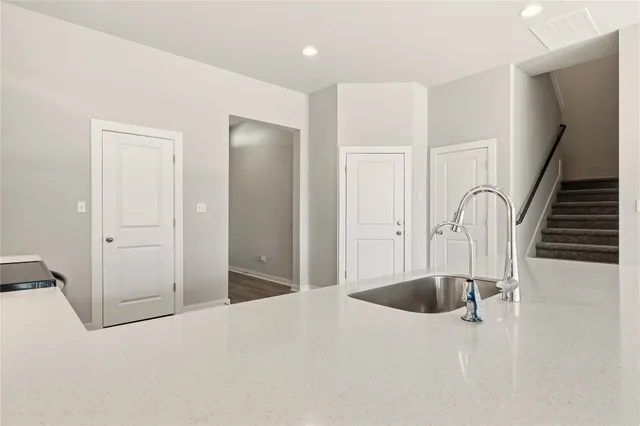 $2,400 | 2206 Luna Azul View, Unit 78, Round Rock, TX 78664