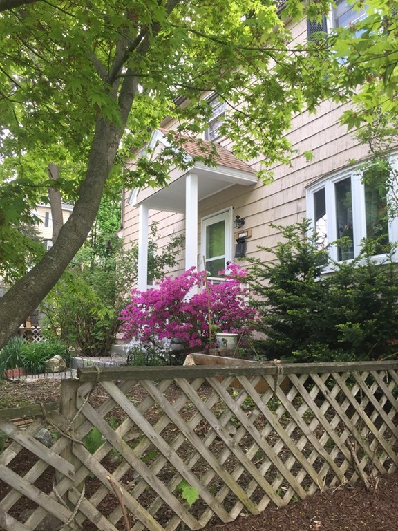 56 Whipple Street Worcester, MA 01607 - Photo 3 of 23 Gallery Image 3