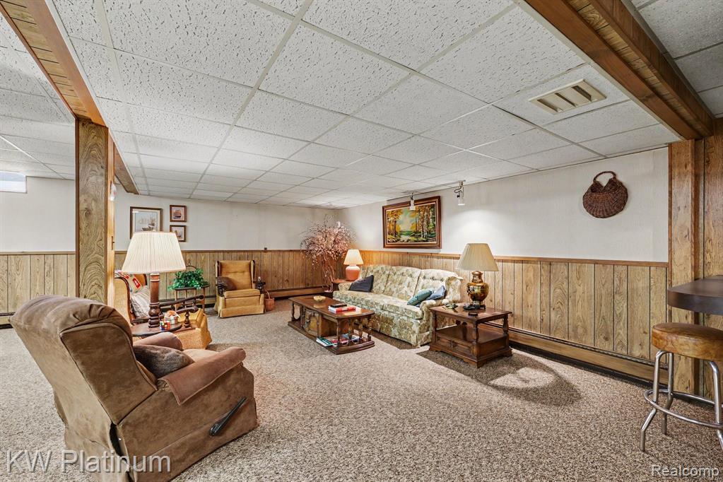 9474 Bartel Road Columbus, MI 48063 - Photo 20 of 31