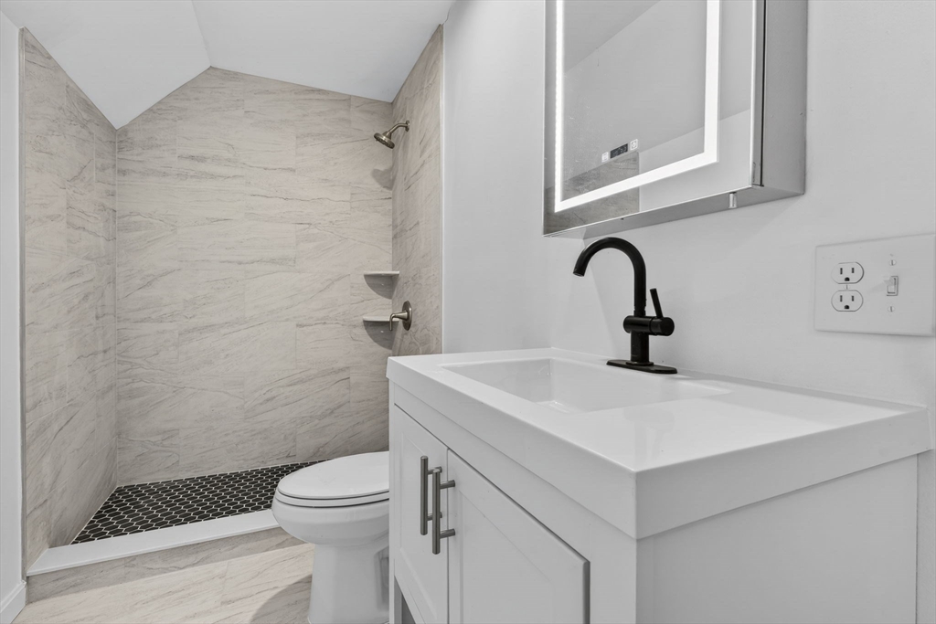 166 Elliot Street, Unit 2 Newton, MA 02464 - Photo 9 of 28