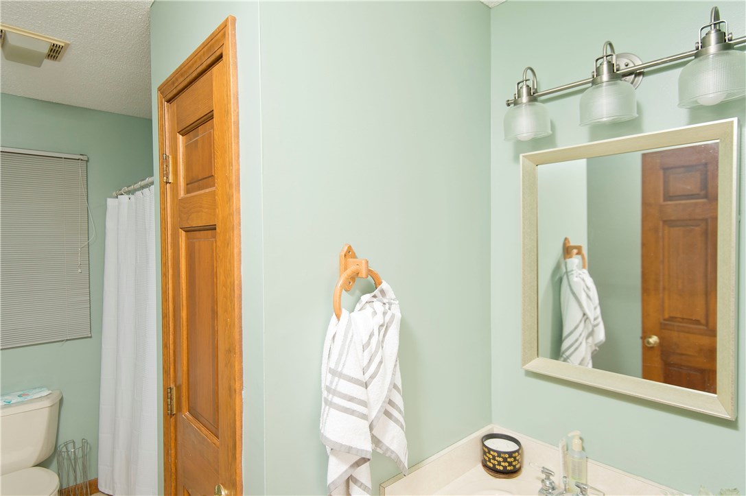 35 Rockridge Road Westerly, RI 02891 - Photo 38 of 40 IN LAW full bath for guests