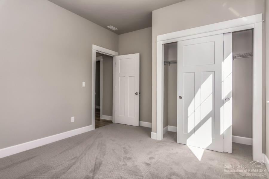 20728 Kilbourne Loop Bend, OR 97701 - Photo 6 of 10 Gallery Image 6