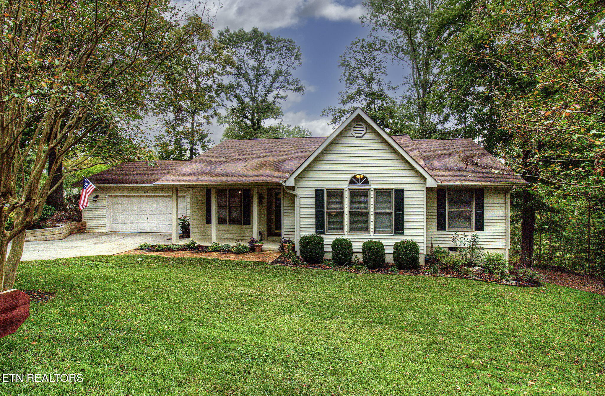 205 Inata Lane Loudon, TN 37774 - Photo 1 of 57 IMG_6789