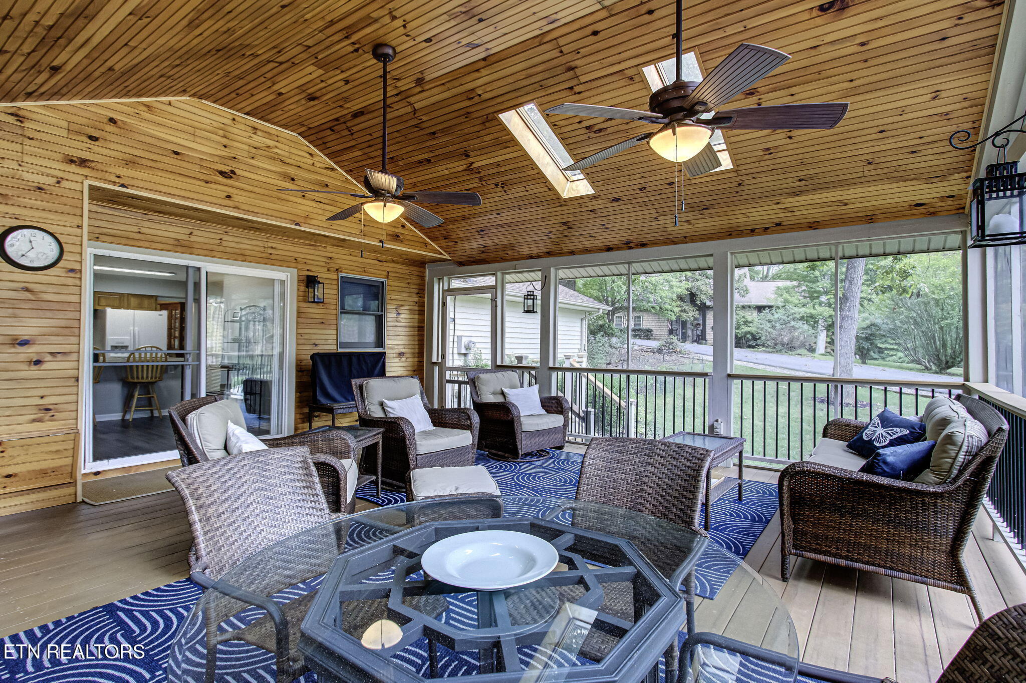 205 Inata Lane Loudon, TN 37774 - Photo 2 of 57 IMG_7471