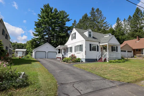 $235,000 | 809 Somerset Street, Rumford, ME 04276