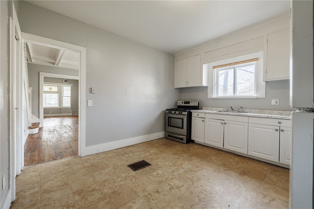 140-142 Electric Avenue Rochester, NY 14613 - Photo 22 of 30 APT2-KITCHEN