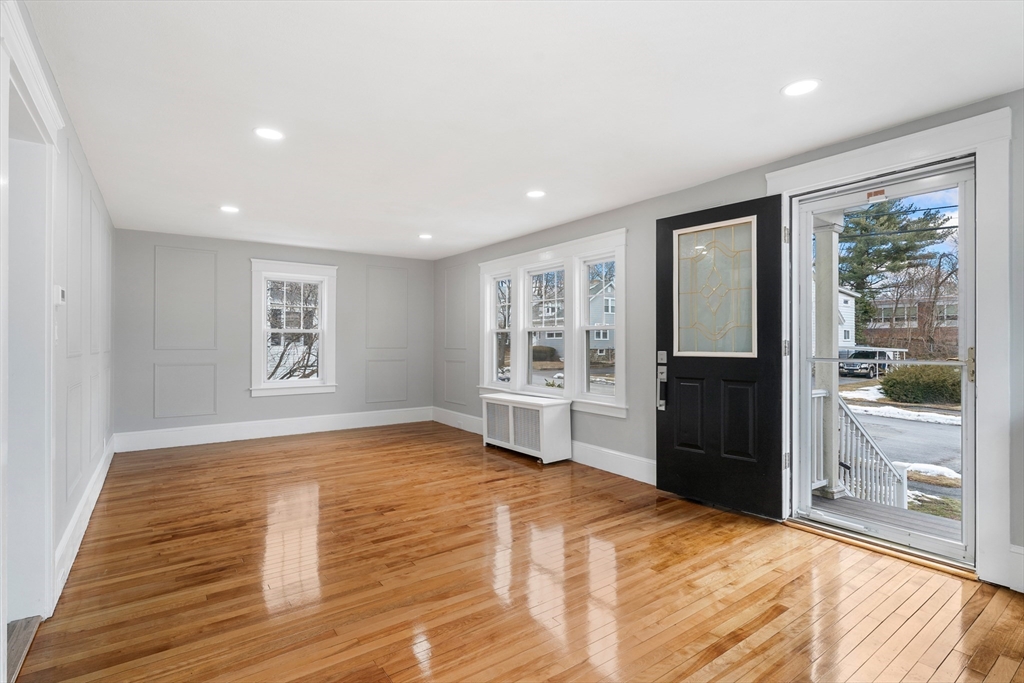 14 Healy Road Worcester, MA 01603 - Photo 2 of 23 Gallery Image 2