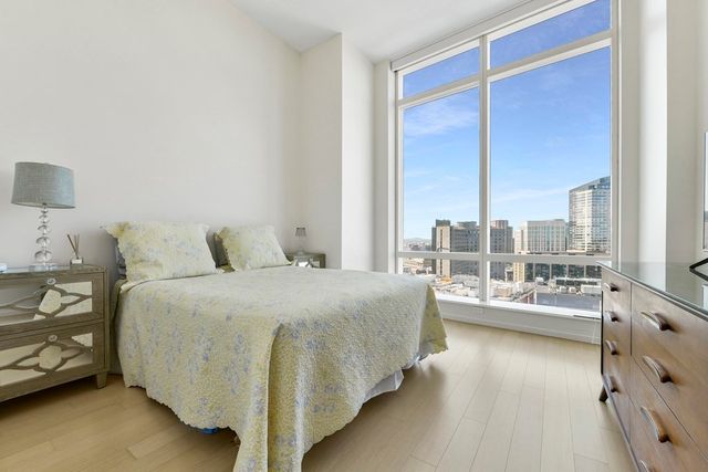 $1,475,000 | 1 Franklin Street, Unit 2212, Boston, MA 02110