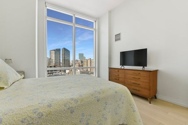 $1,475,000 | 1 Franklin Street, Unit 2212, Boston, MA 02110