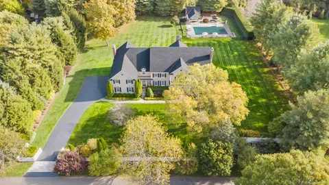 $2,799,999 | 342 Midlock Road, Fairfield, CT 06824
