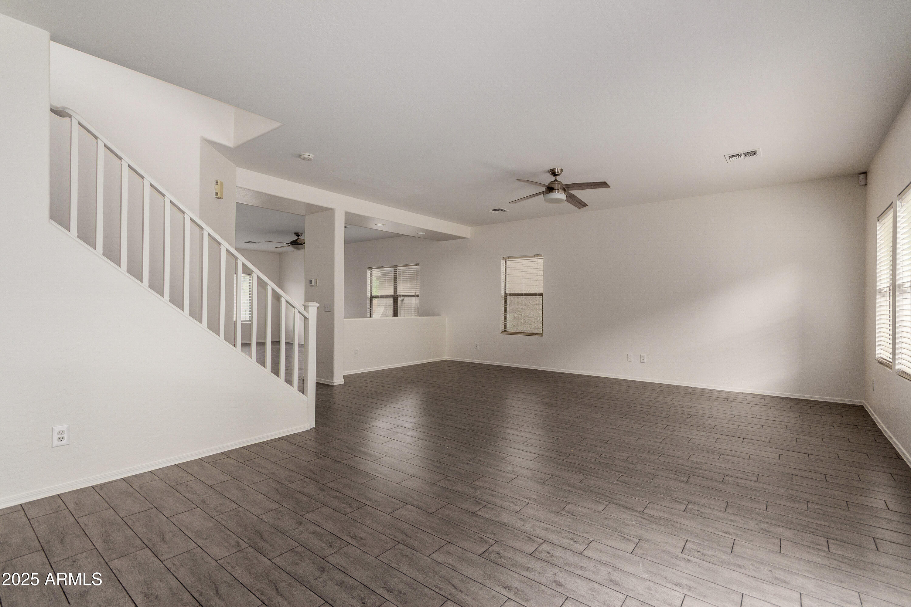 9433 West Jamestown Road Phoenix, AZ 85037 - Photo 13 of 43 13 Jamestown