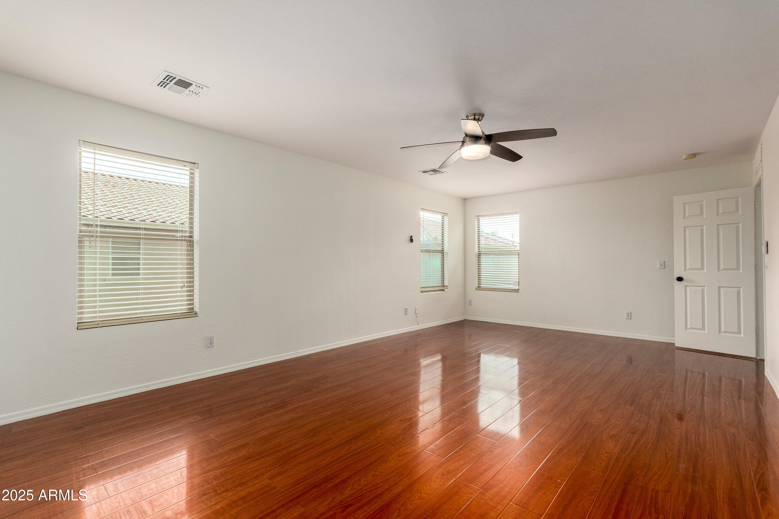 9433 West Jamestown Road Phoenix, AZ 85037 - Photo 31 of 43 29 Jamestown