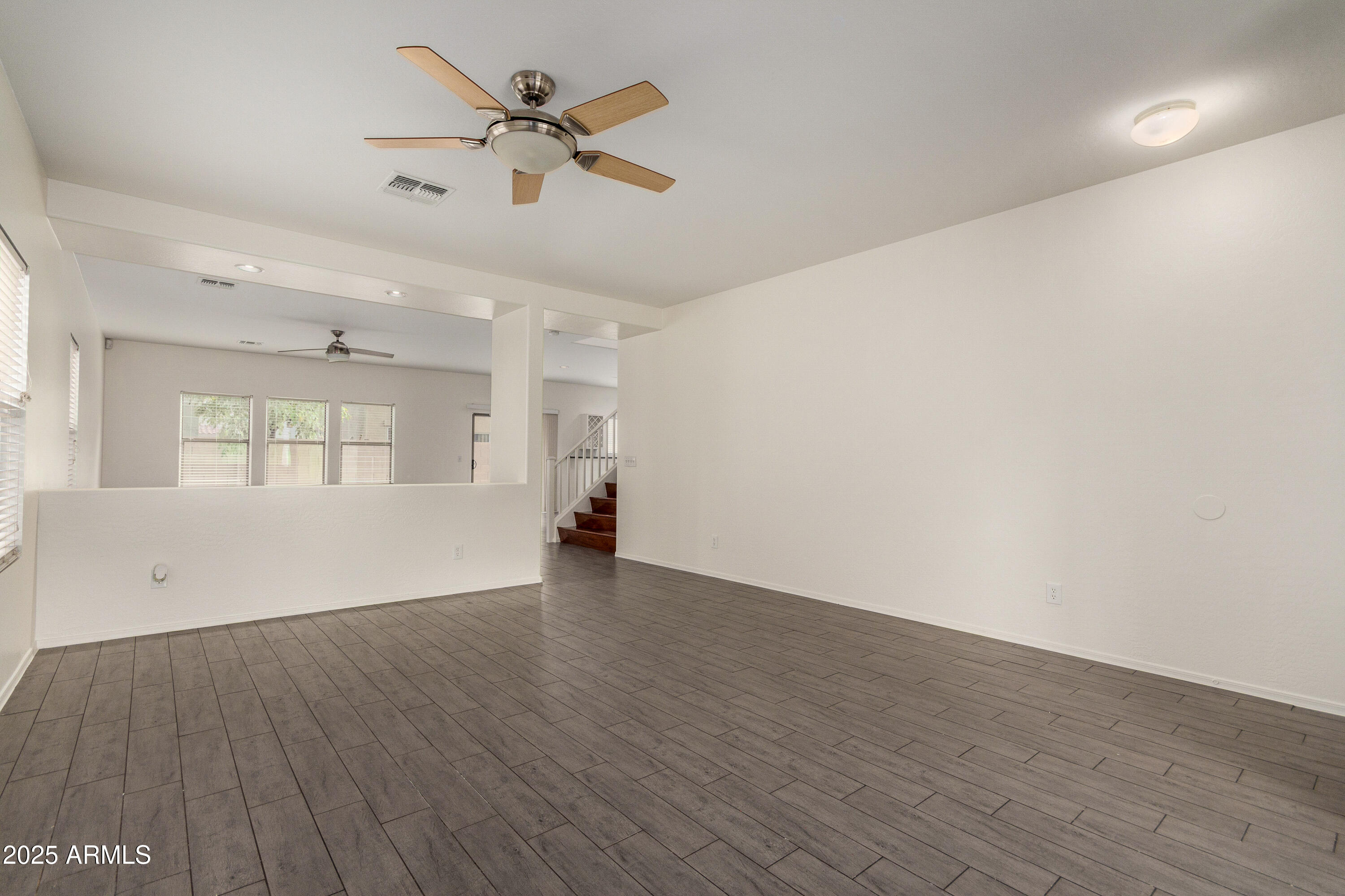 9433 West Jamestown Road Phoenix, AZ 85037 - Photo 9 of 43 10 Jamestown