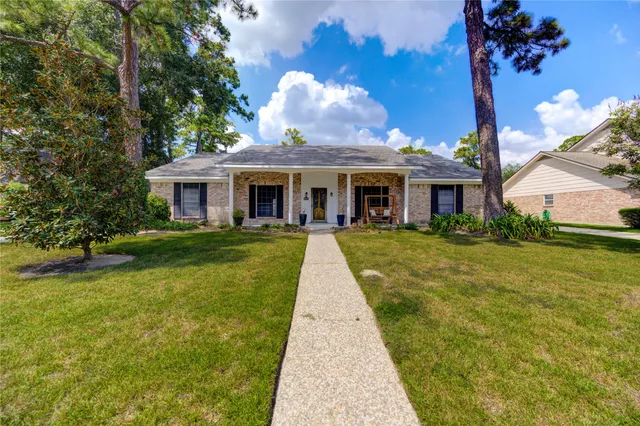 $2,600 | 5930 Miller Valley Drive, Houston, TX 77066