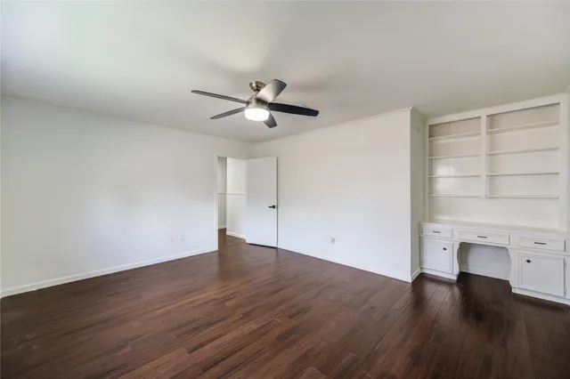 $2,600 | 5930 Miller Valley Drive, Houston, TX 77066