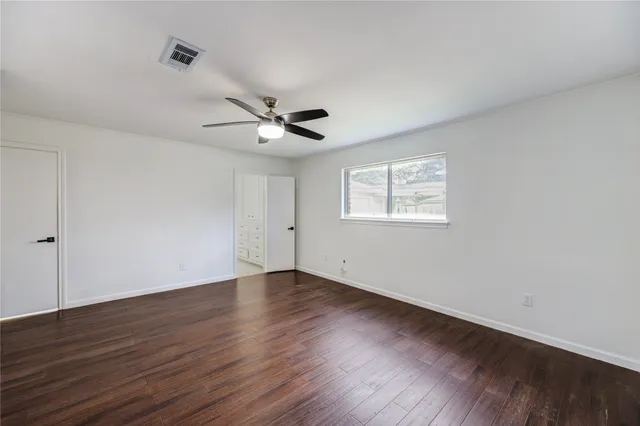 $2,600 | 5930 Miller Valley Drive, Houston, TX 77066