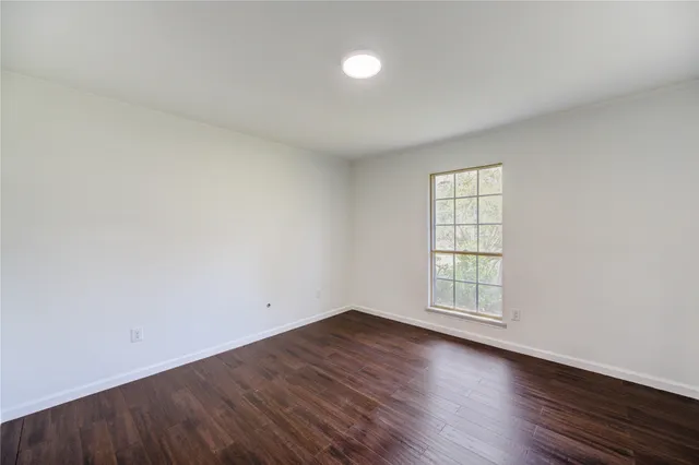 $2,600 | 5930 Miller Valley Drive, Houston, TX 77066