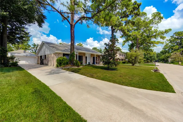 $2,600 | 5930 Miller Valley Drive, Houston, TX 77066