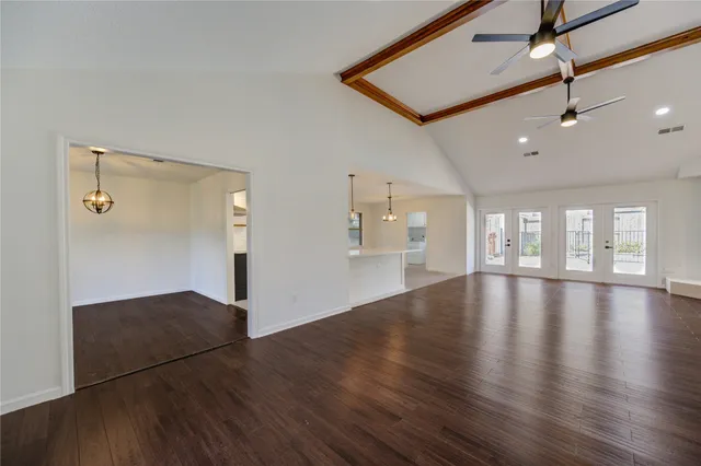 $2,600 | 5930 Miller Valley Drive, Houston, TX 77066