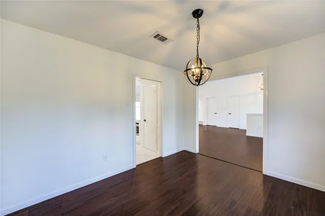 $2,600 | 5930 Miller Valley Drive, Houston, TX 77066