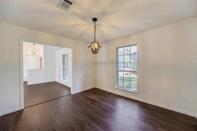 $2,600 | 5930 Miller Valley Drive, Houston, TX 77066