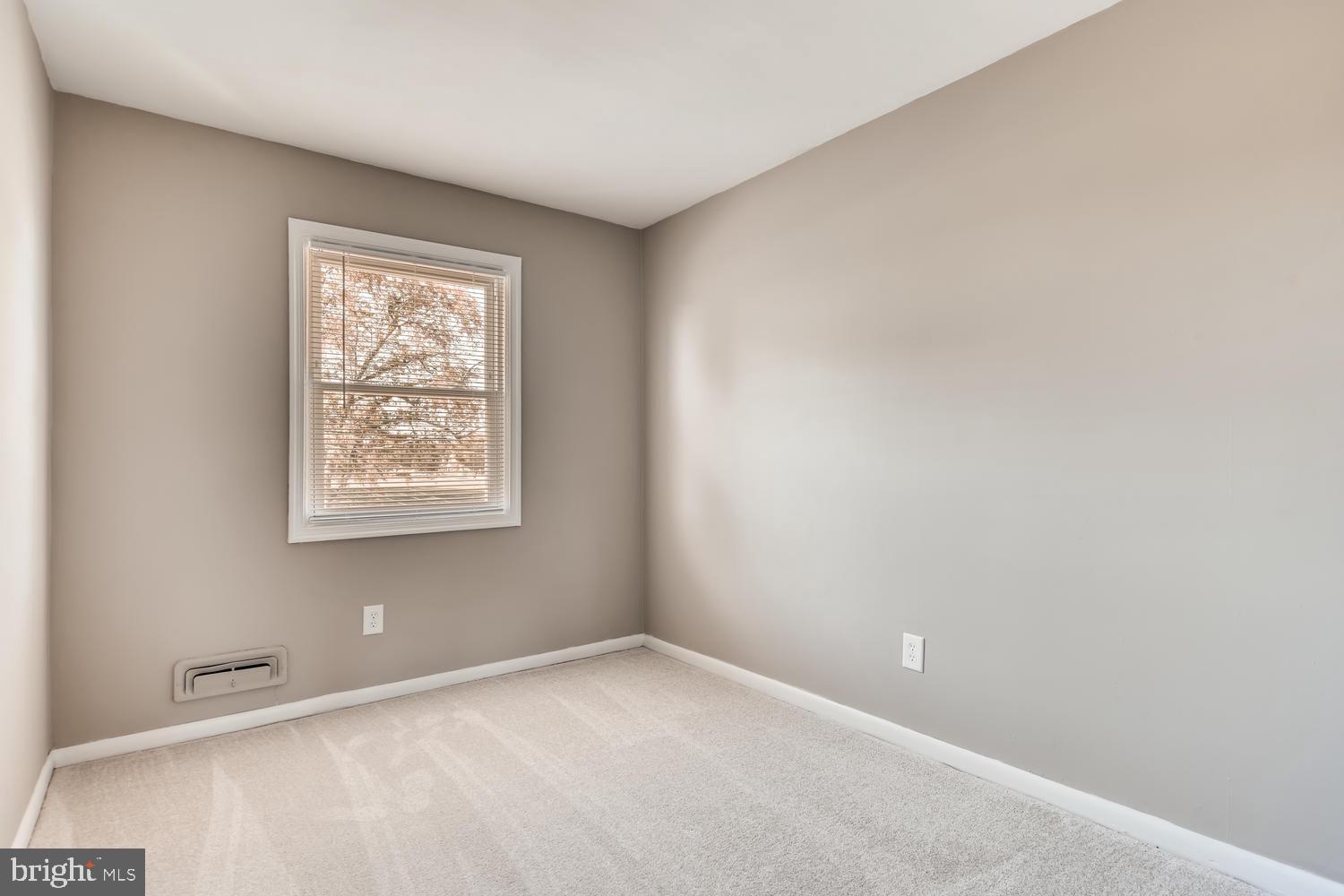 1706 Stokesley Road Dundalk, MD 21222 - Photo 15 of 28