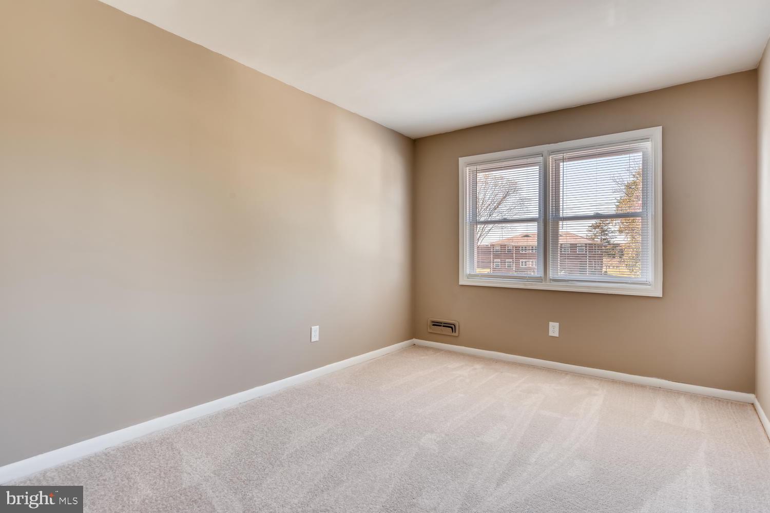 1706 Stokesley Road Dundalk, MD 21222 - Photo 17 of 28