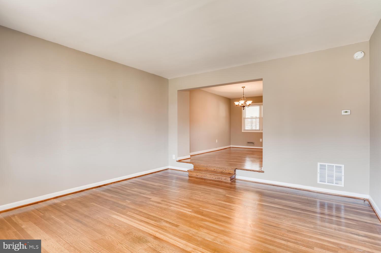 1706 Stokesley Road Dundalk, MD 21222 - Photo 3 of 28