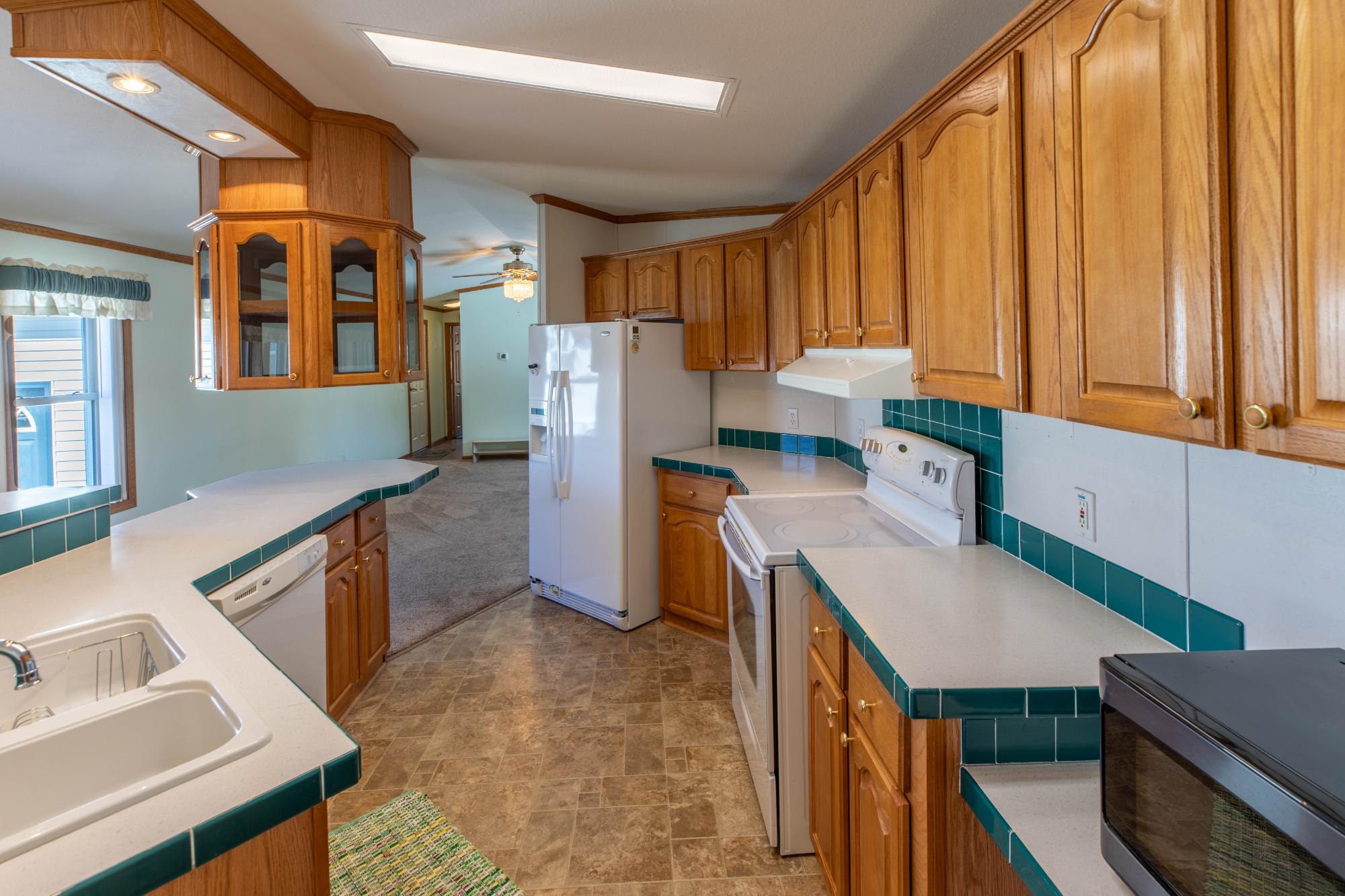 36 Edgewater Court Rhinelander, WI 54501 - Photo 4 of 42 Gallery Image 4
