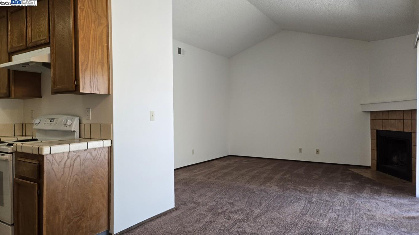 6318 Joaquin Murieta Avenue, Unit 410C Newark, CA 94560 - Photo 10 of 12