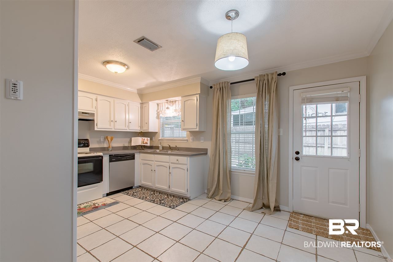 5354 Salmon Court Mobile, AL 36693 - Photo 11 of 31