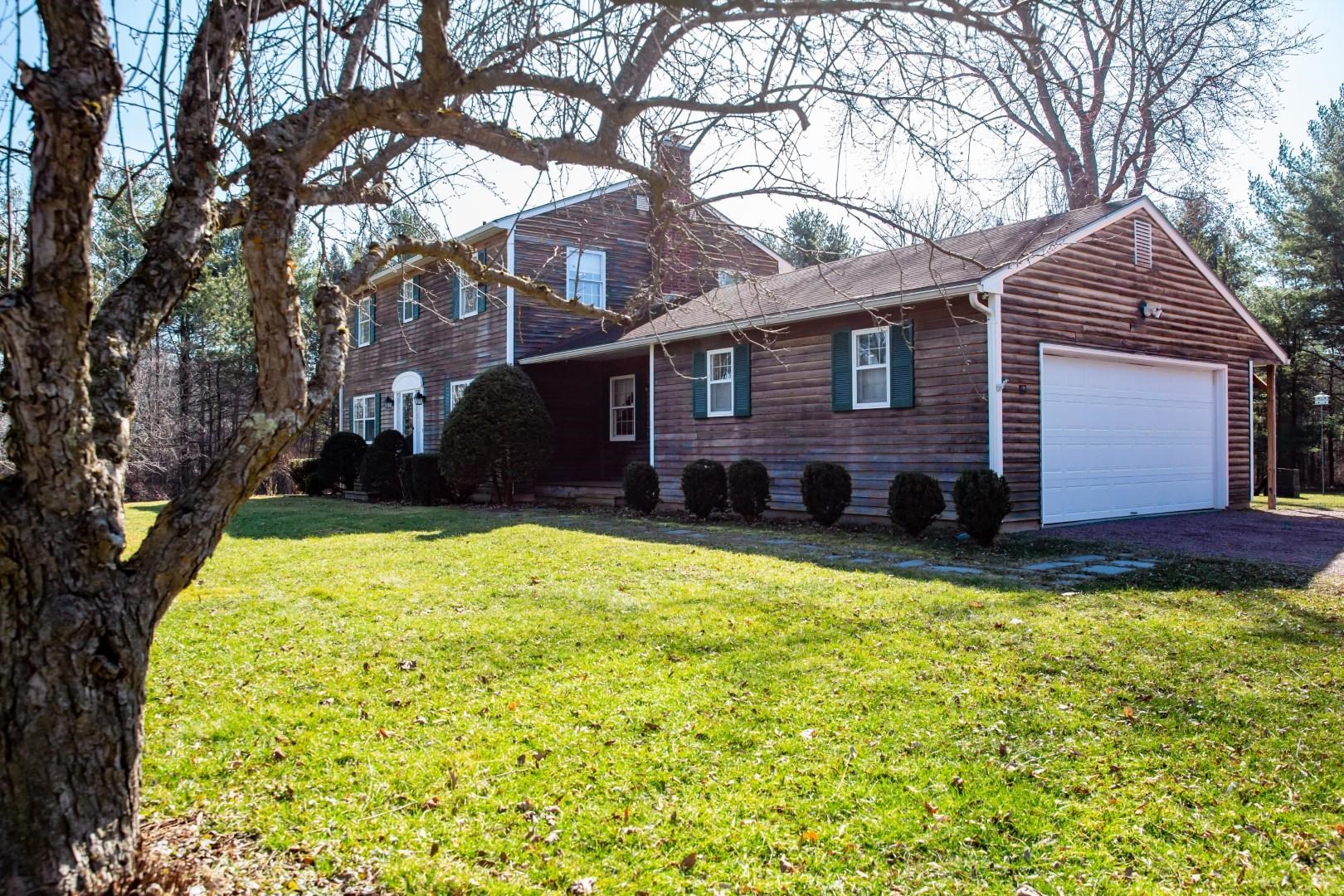 418 Barstow Road Shelburne, VT 05482 - Photo 1 of 40