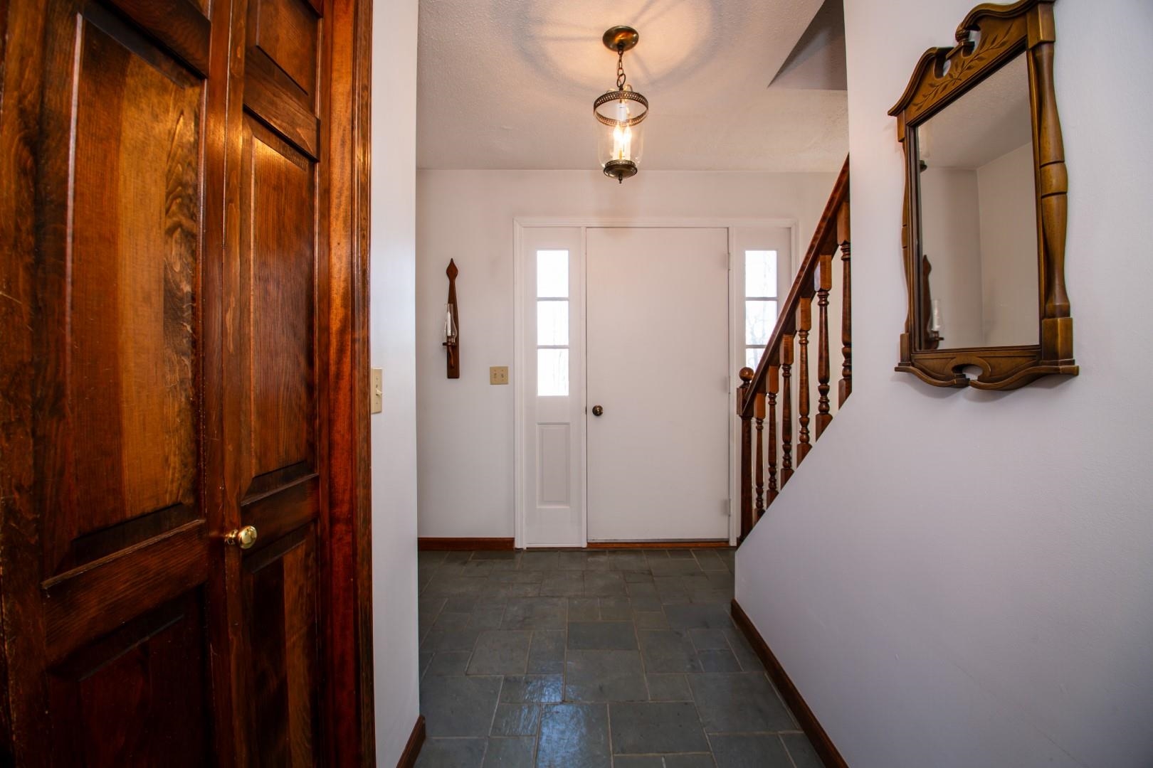 418 Barstow Road Shelburne, VT 05482 - Photo 15 of 40