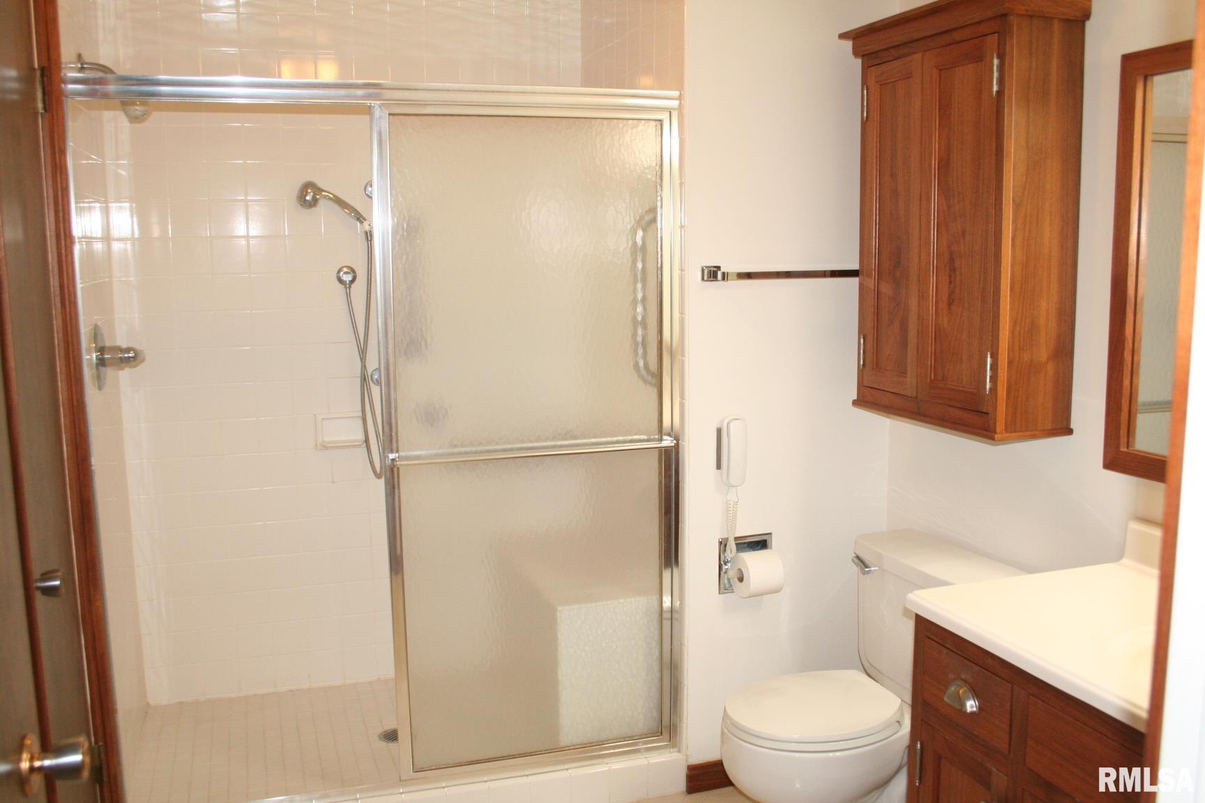 1360 Kimberly Ridge Road, Unit 109 Bettendorf, IA 52722 - Photo 10 of 12 Gallery Image 10