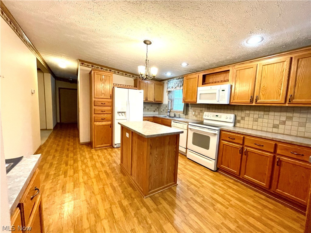 8670 Freedom Road Windham, OH 44288 - Photo 8 of 31 Gallery Image 8