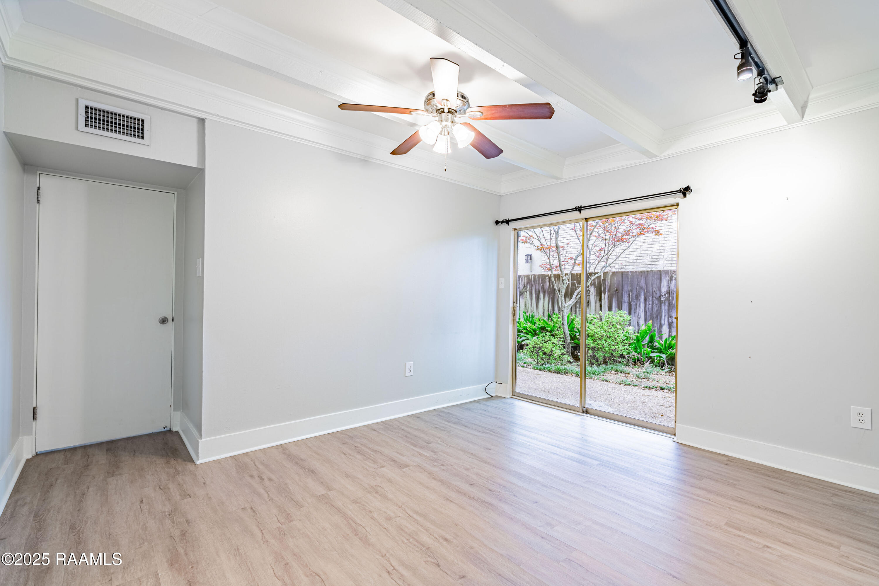 1008 South College Road, Unit 117 Lafayette, LA 70503 - Photo 7 of 14 SH_03366-HDR