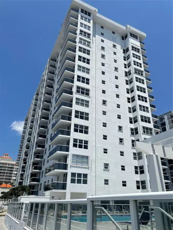 $365,000 | 3015 North Ocean Boulevard, Unit 18J, Fort Lauderdale, FL 33308