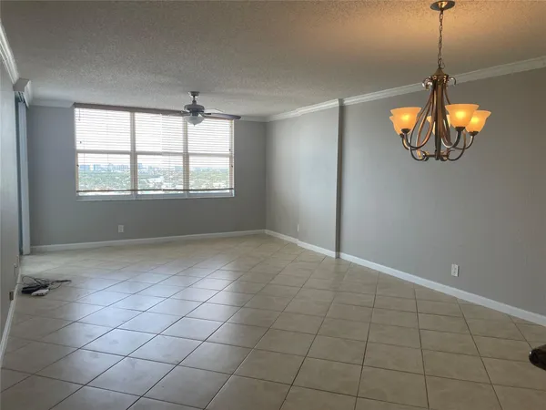 $365,000 | 3015 North Ocean Boulevard, Unit 18J, Fort Lauderdale, FL 33308