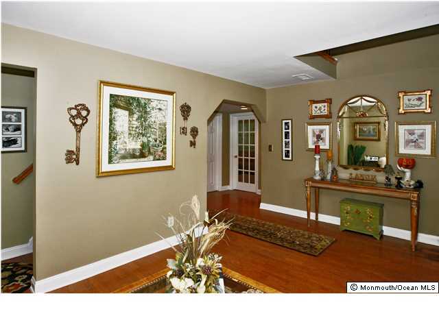 294 Garden Road Shrewsbury, NJ 07702 - Photo 4 of 25 Additional Photo