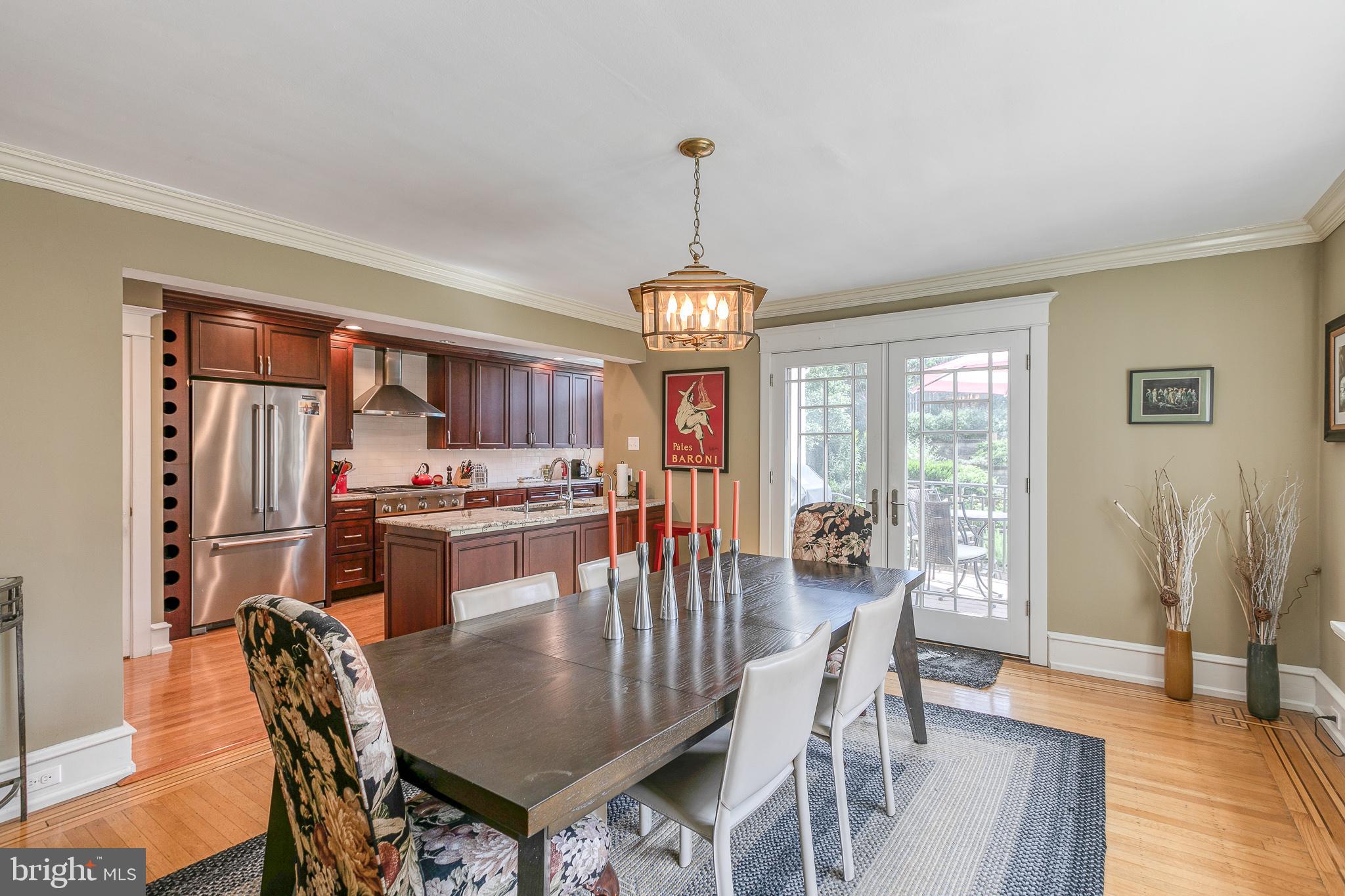 32 Hilltop Road Philadelphia, PA 19118 - Photo 12 of 57