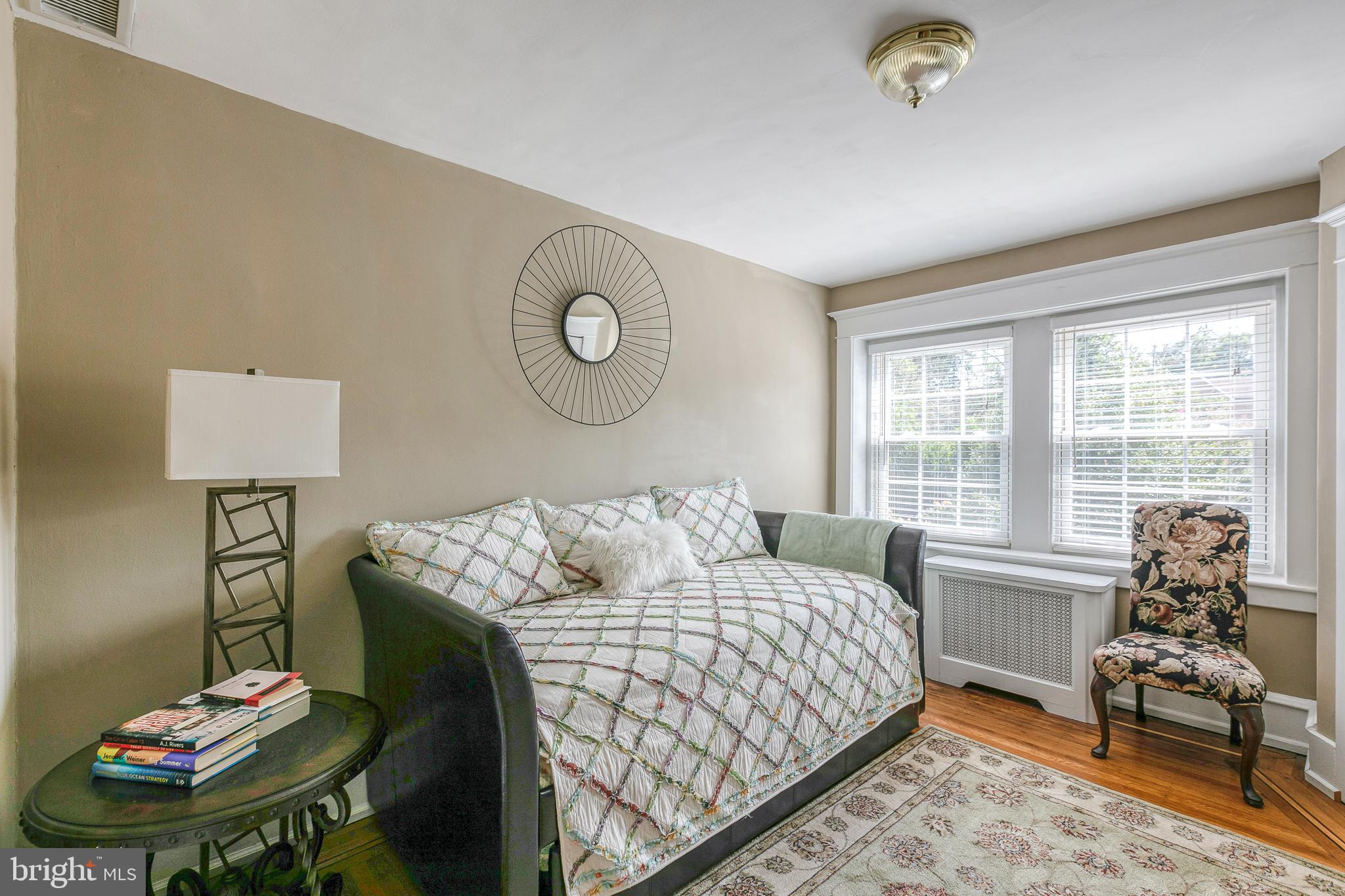 32 Hilltop Road Philadelphia, PA 19118 - Photo 23 of 57