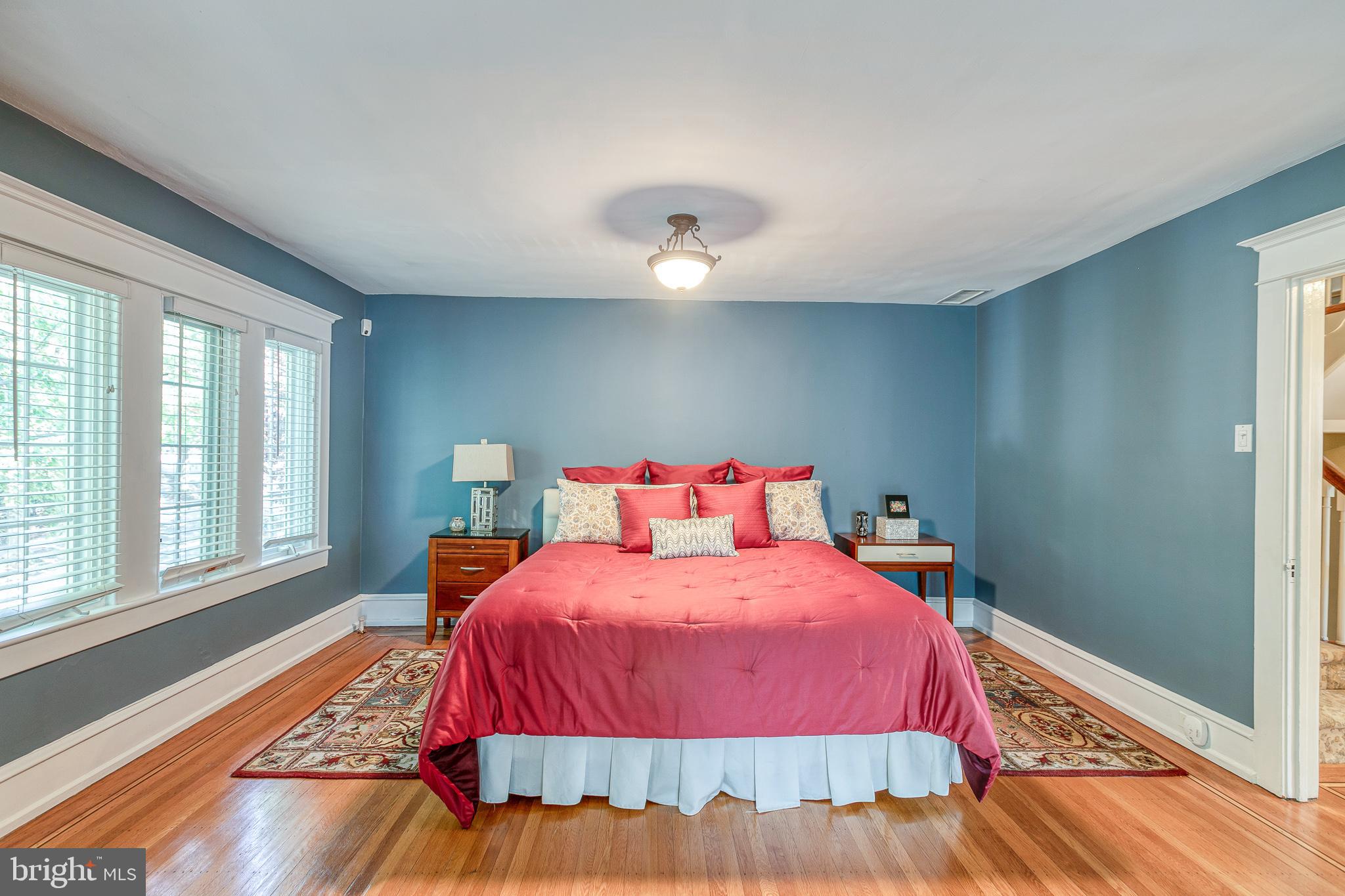 32 Hilltop Road Philadelphia, PA 19118 - Photo 37 of 57