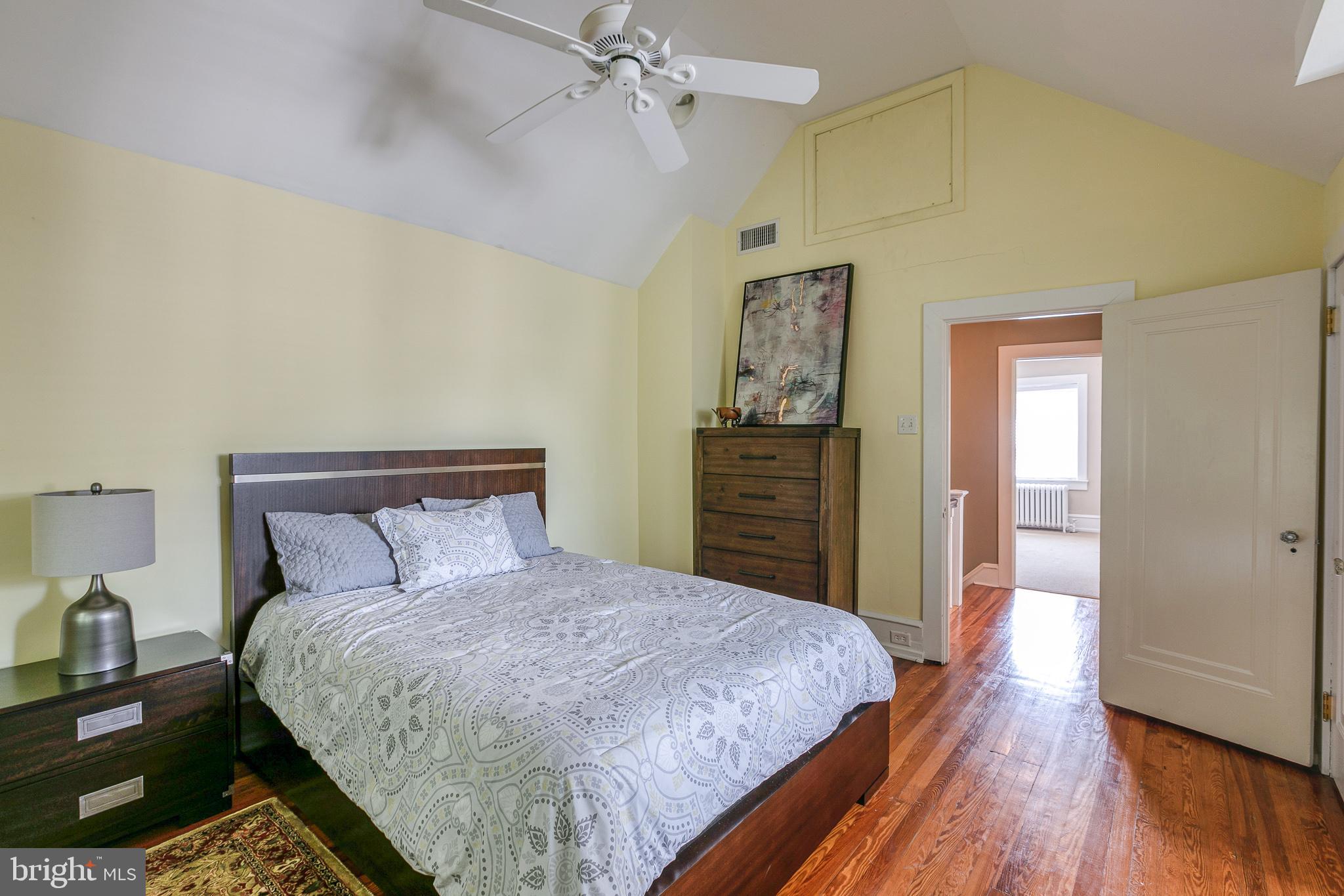 32 Hilltop Road Philadelphia, PA 19118 - Photo 48 of 57