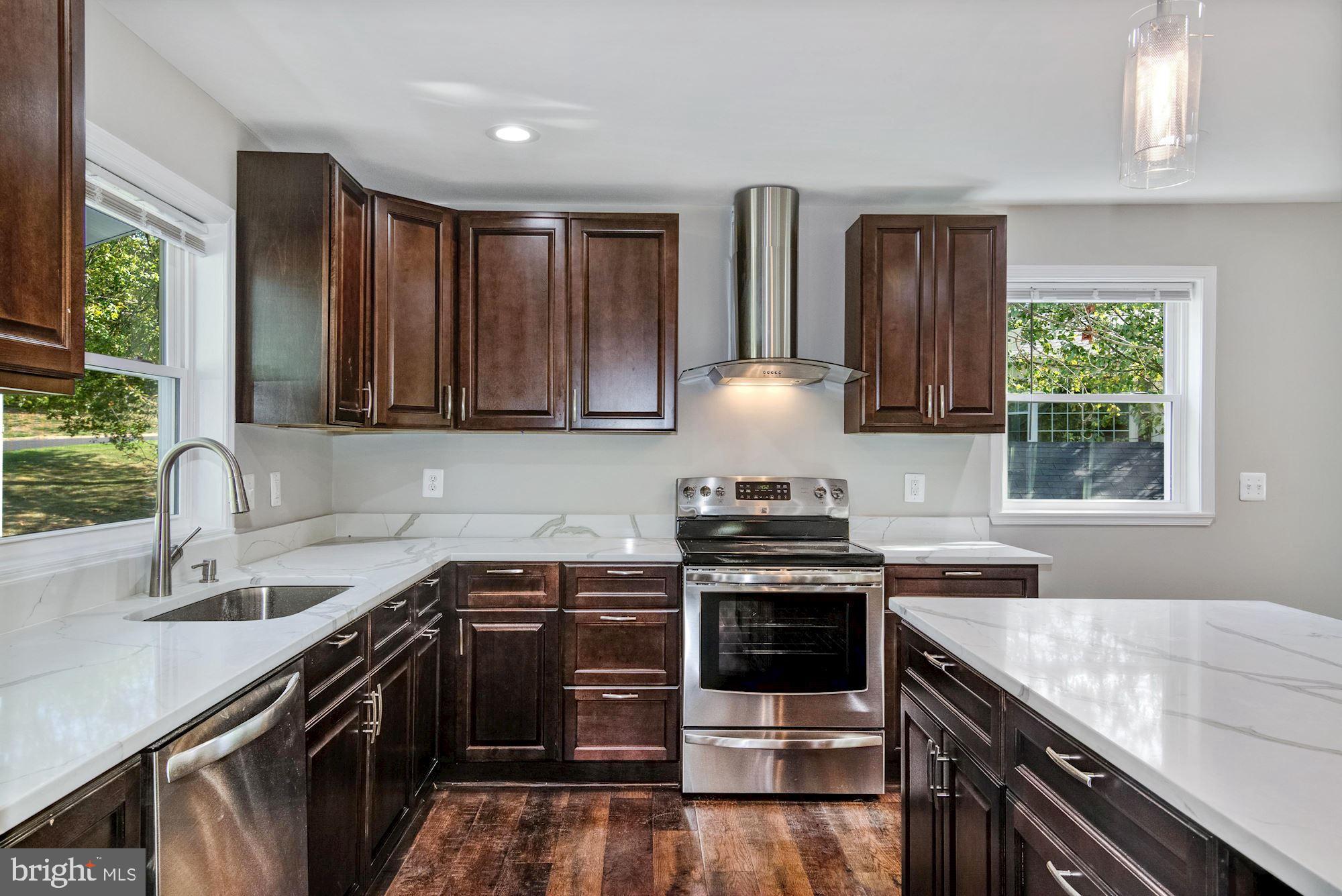 6703 Greendale Road Alexandria, VA 22310 - Photo 11 of 43 Gallery Image 11