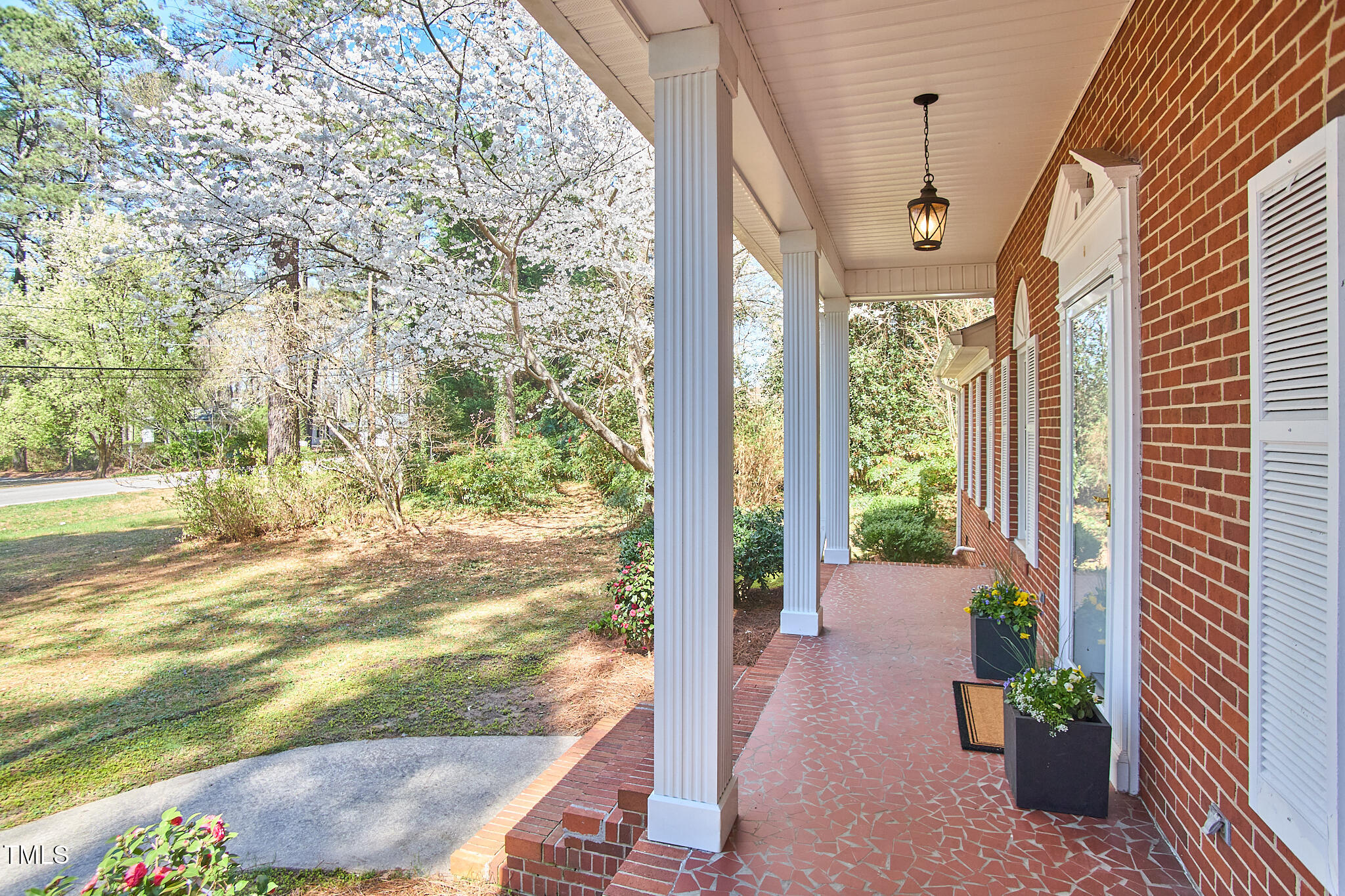 3613 Hope Valley Road Durham, NC 27707 - Photo 8 of 56 014