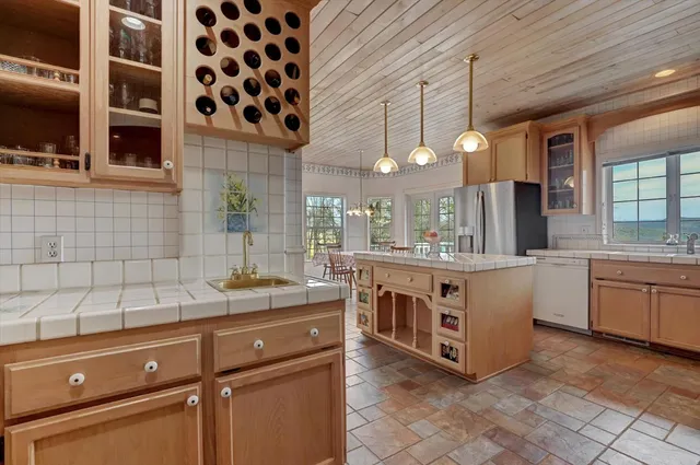 $975,000 | 20626 Wildwood W Drive, Penn Valley, CA 95946