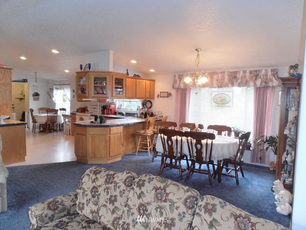 18737 Citrus Street Southwest Rochester, WA 98579 - Photo 4 of 16