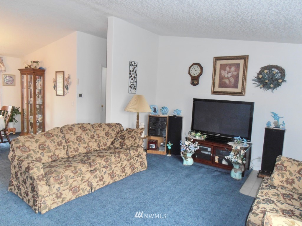 18737 Citrus Street Southwest Rochester, WA 98579 - Photo 5 of 16